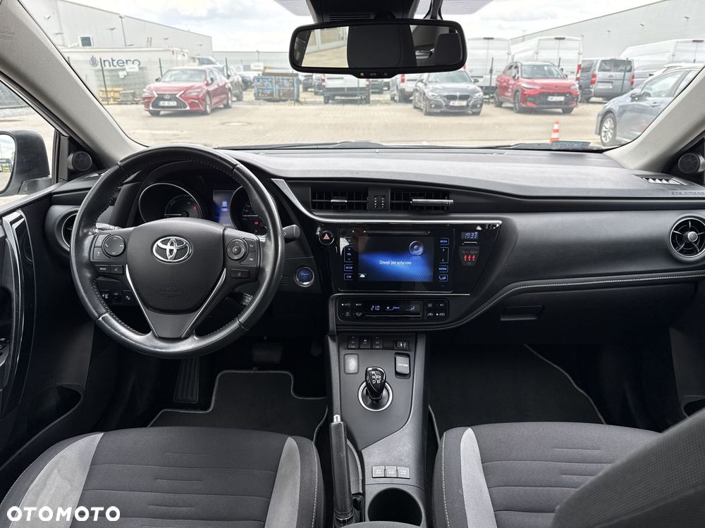 Toyota Auris - 9