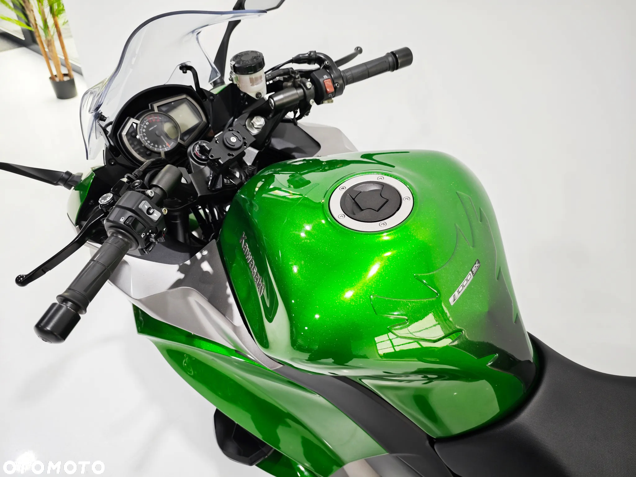 Kawasaki Ninja 1000 SX - 15