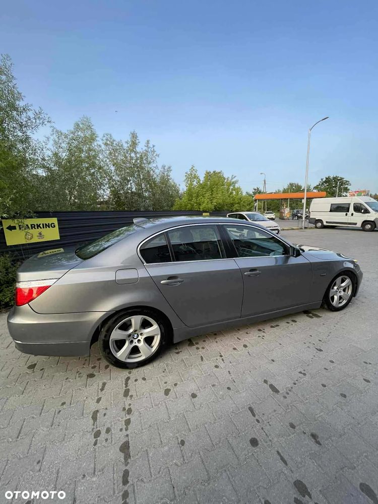 BMW Seria 5 523i - 3