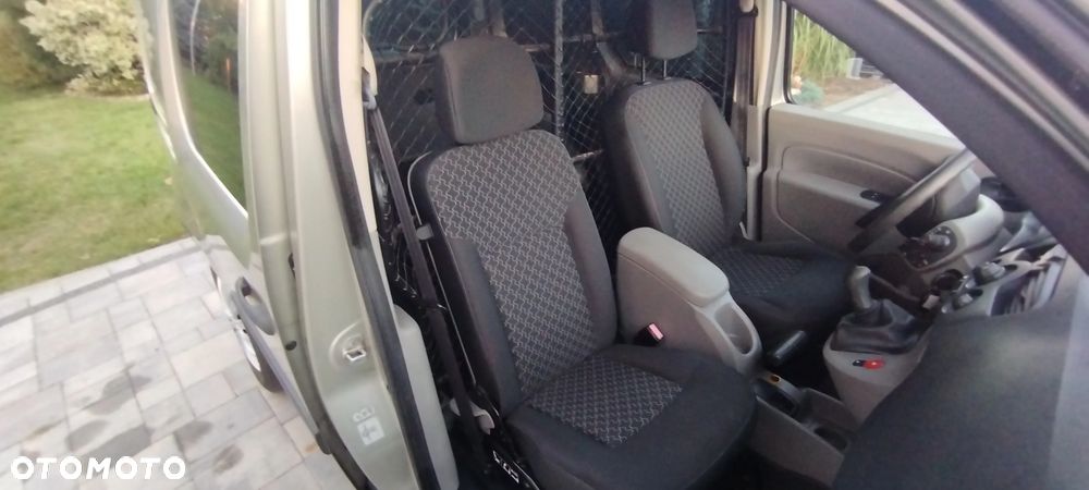 Renault Kango - 16