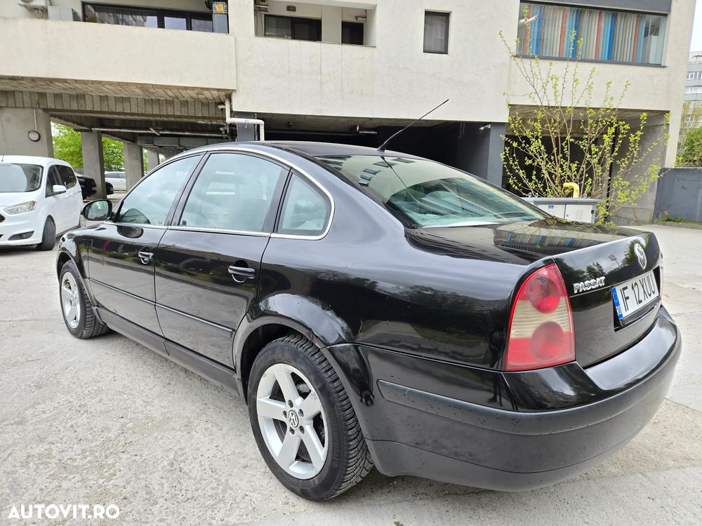 Volkswagen Passat 1.9TD 4Motion Highline - 3