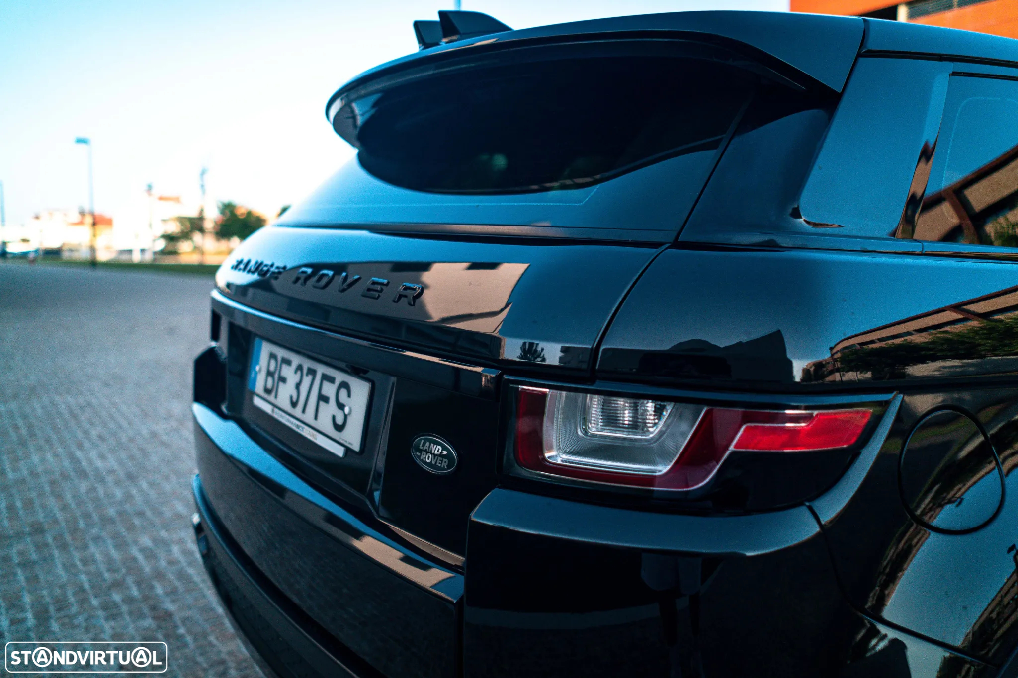 Land Rover Range Rover Evoque 2.0 TD4 SE Auto - 11