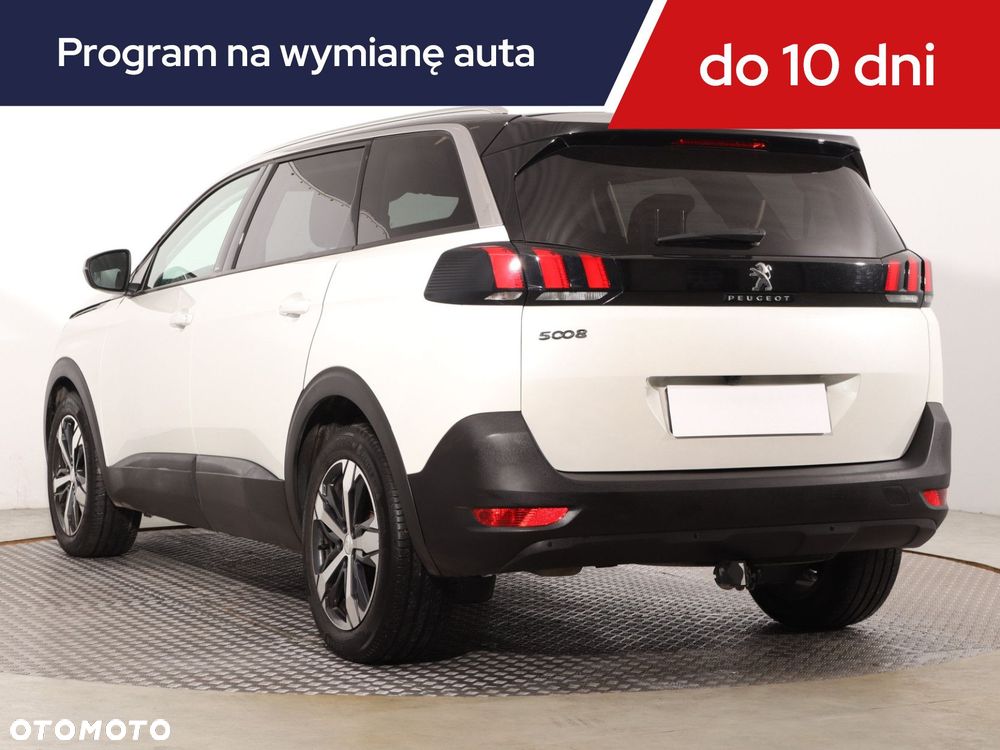 Peugeot 5008 2020 photo 5