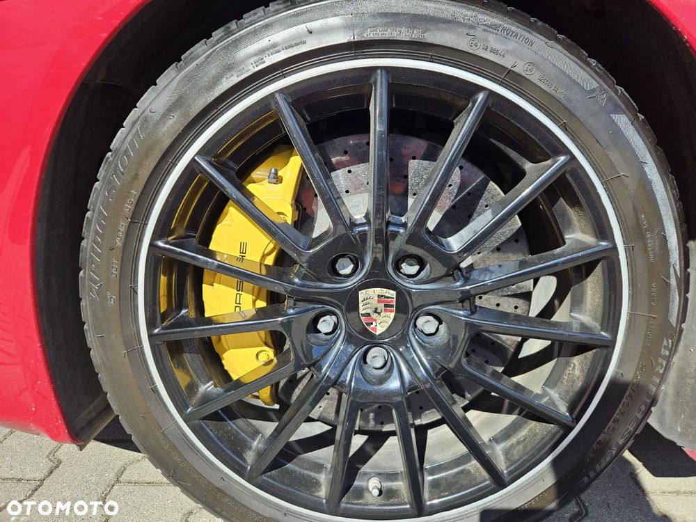 Porsche Panamera - 4