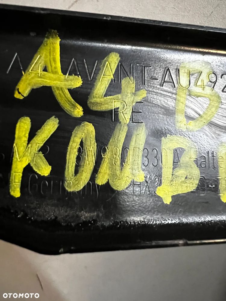 ŚLIZG MOCOWANIE ZDERZAKA A5  A4 B9 LEWY PRAWY TYŁ 8W9807329A 8W9807330A - 3