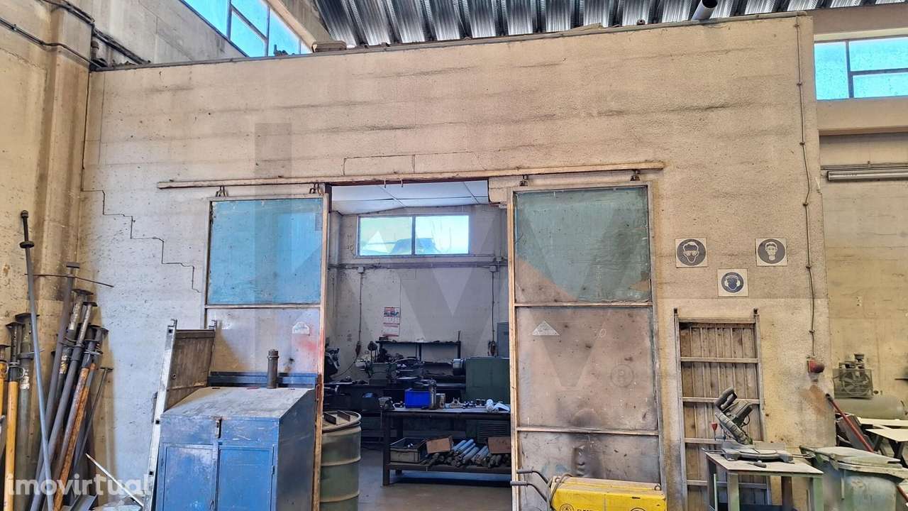 Unidade Industrial de Excelência: Armazém com Ponte Rolante + Lote de - Grande imagem: 4/20