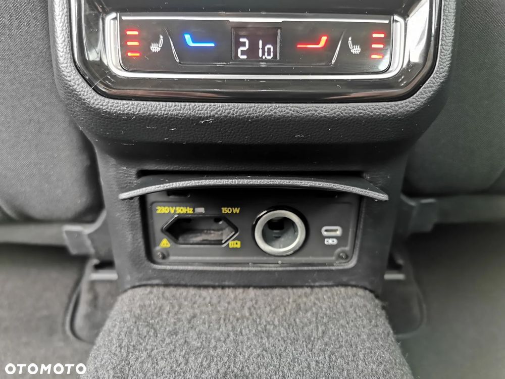 Volkswagen Passat - 32
