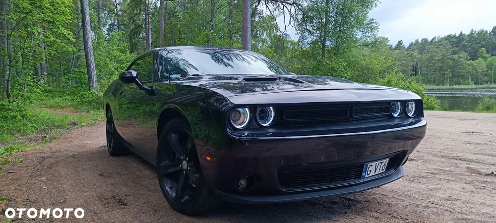 Dodge Challenger - 15