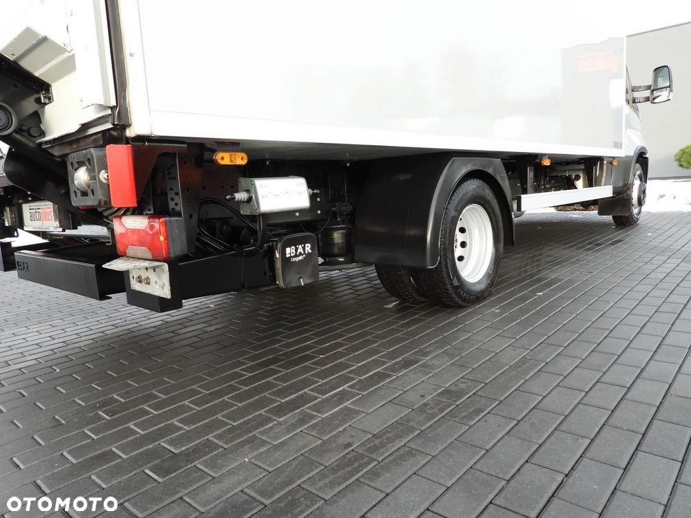Iveco DAILY 72C18 CHŁODNIA KONTENER -10*C WINDA 9 PALET ZASILANIE 230V TEMPOMAT NAWIGACJA PNEUMATYKA AUTOMAT HI-MATIC BLIŹNIACZE KOŁA KLIMATYZACJA  180KM - 18