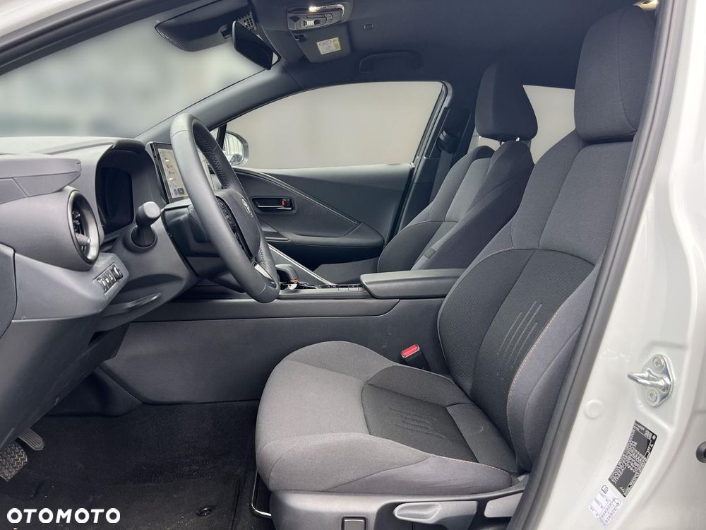Toyota C-HR - 13