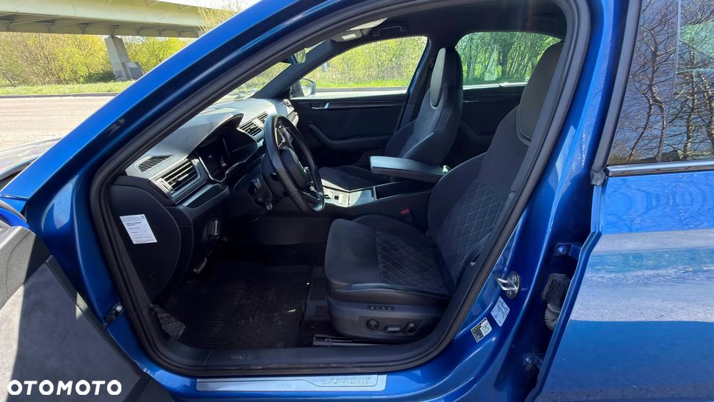 Skoda Superb 2.0 TDI SCR 4x4 Sportline DSG - 14