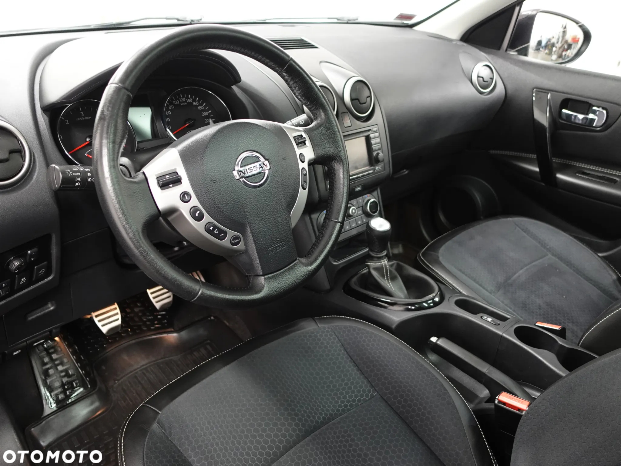 Nissan Qashqai 1.6 dCi I-Way - 19