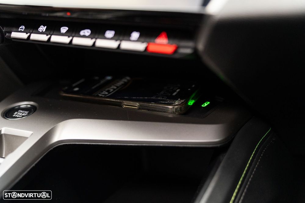 Peugeot 408 1.6 Hybrid GT e-EAT8 - 28