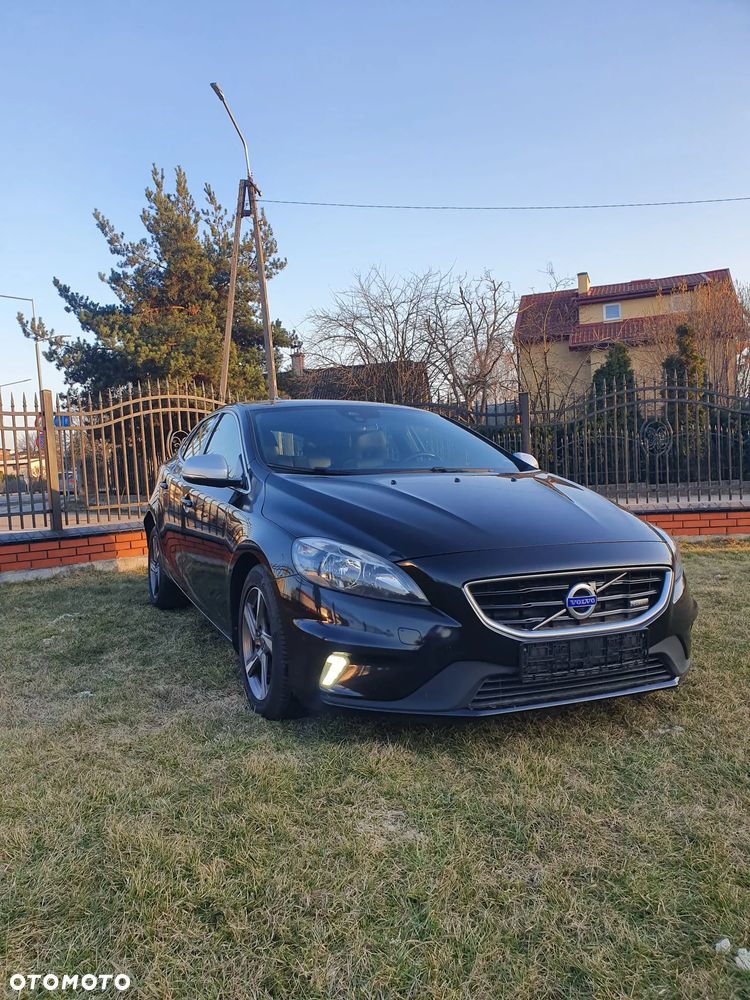 Volvo V40 D4 Drive-E R-Design Kinetic - 2