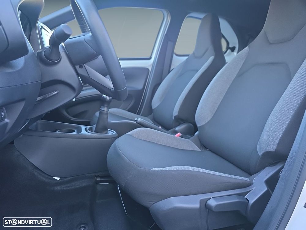 Toyota Aygo X - 11