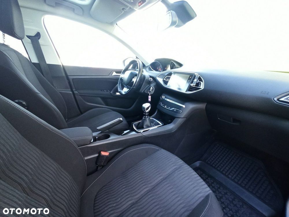 Peugeot 308 - 9