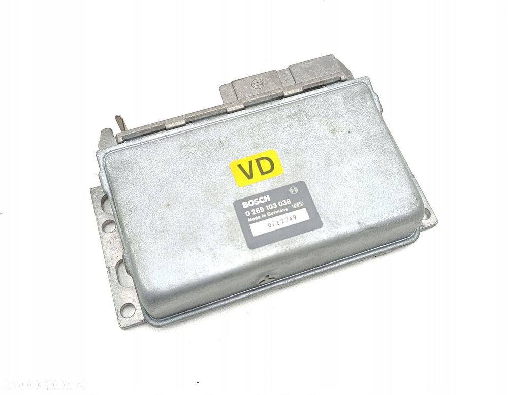 KOMPUTER MODUŁ STEROWNIK OPEL KADETT E 1.6 0265103038 - 2