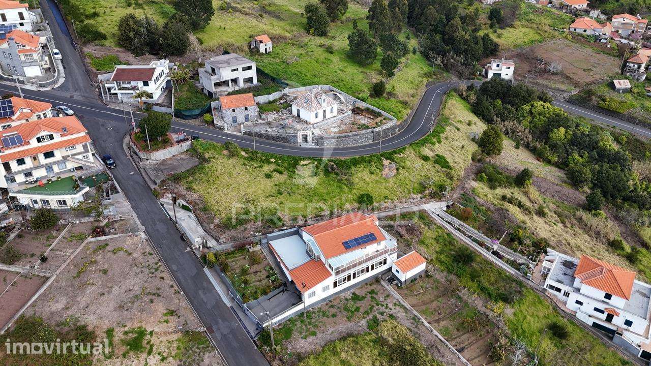 Terreno com vista mar definitiva – Possibilidade de empreendimento... - Grande imagem: 4/9