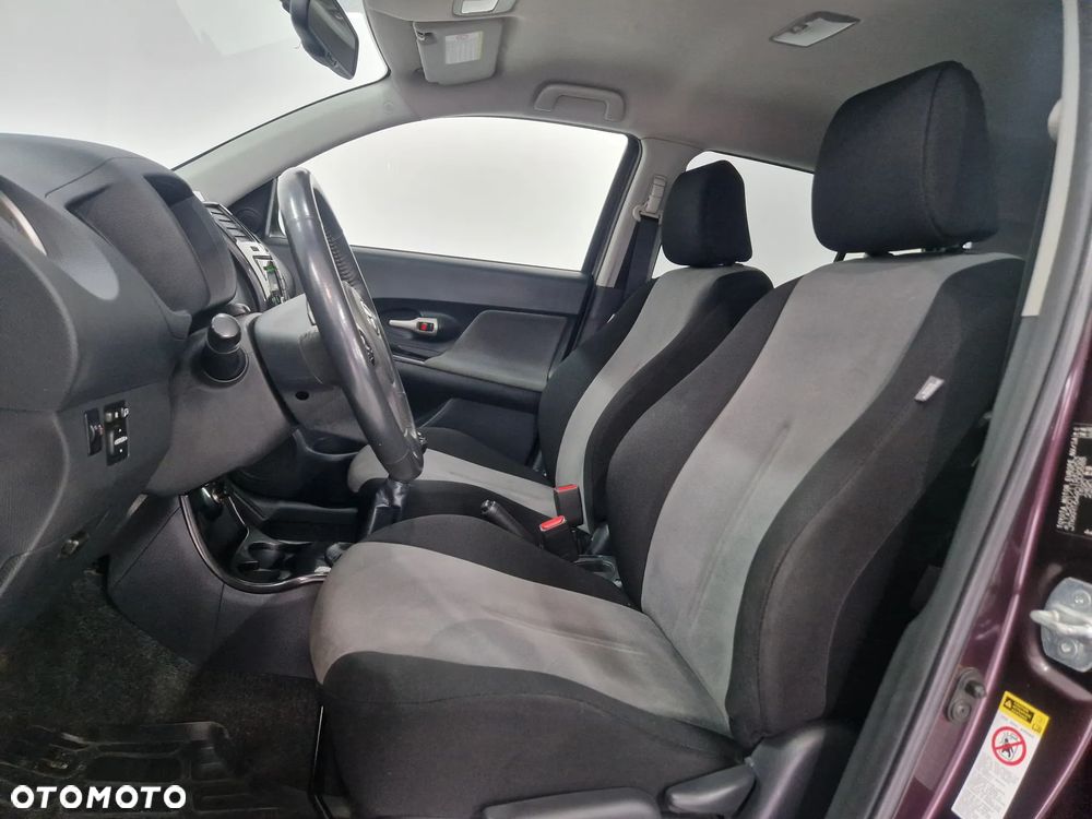 Toyota Urban Cruiser - 19