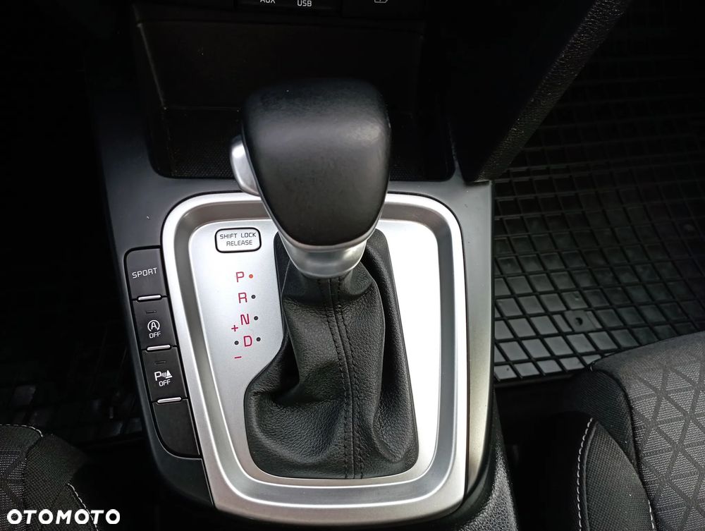 Kia Ceed 1.4 T-GDI M DCT - 19