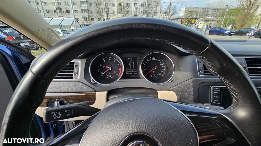 Volkswagen Jetta - 21