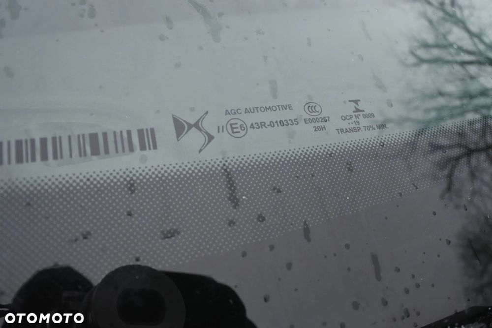 DS Automobiles DS 3 Crossback 1.2 PureTech Performance Line + - 32