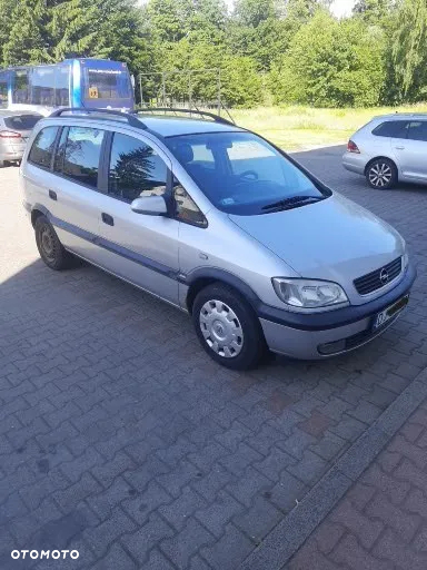 Opel Zafira - 2