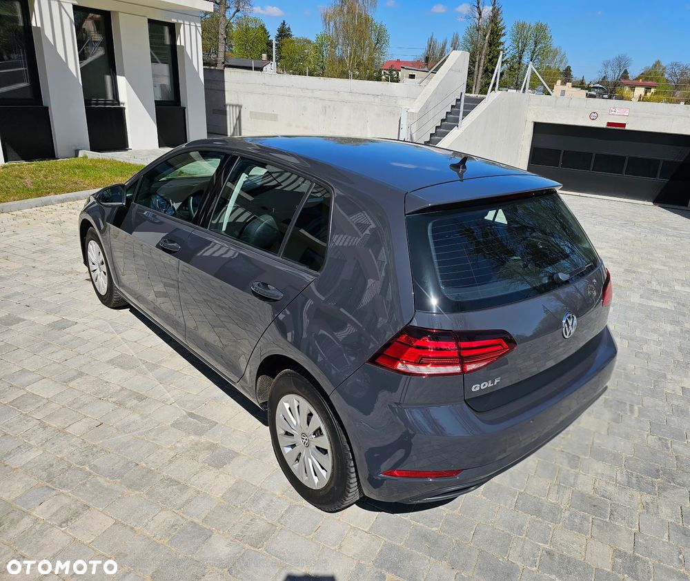 Volkswagen Golf 1.6 TDI BMT Comfortline - 11