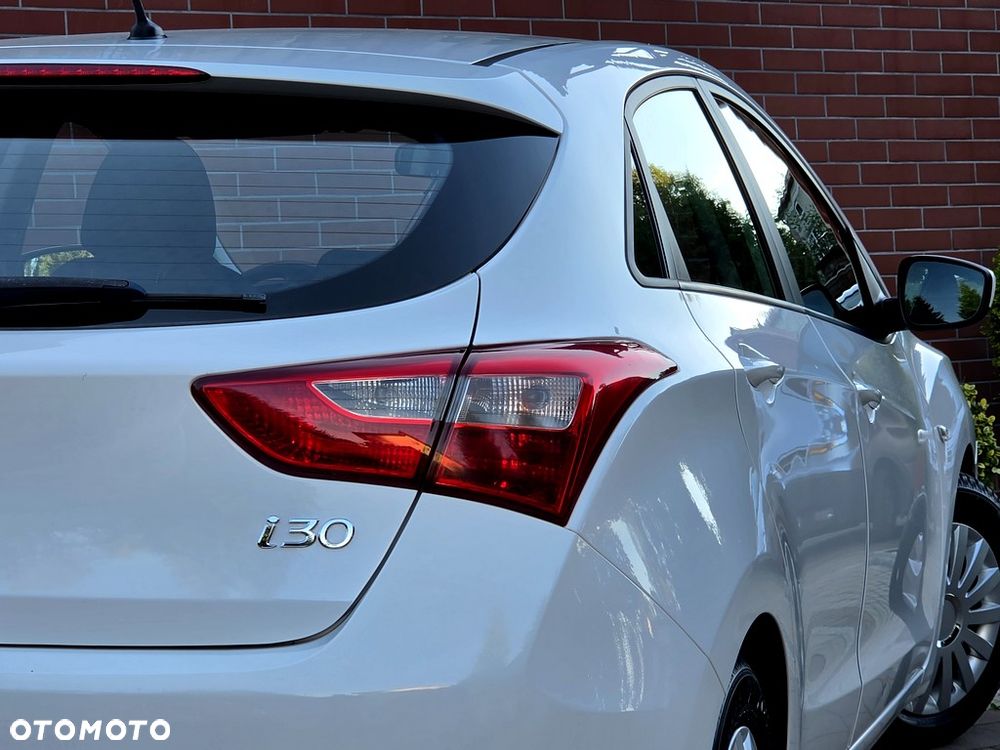 Hyundai i30 1.6 Fifa World Cup Edition - 26