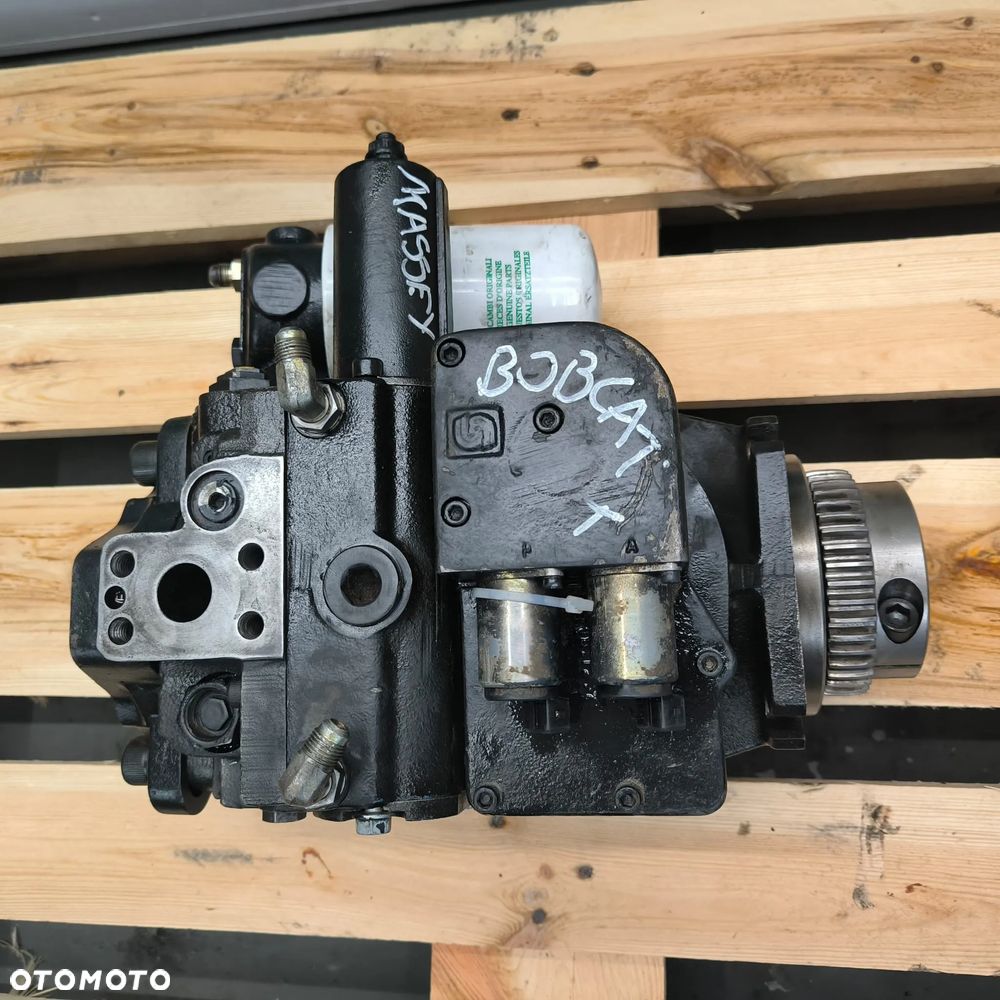 Pompa jazdy 516156 Sauer Danfoss 90R075 Bobcat T - 6