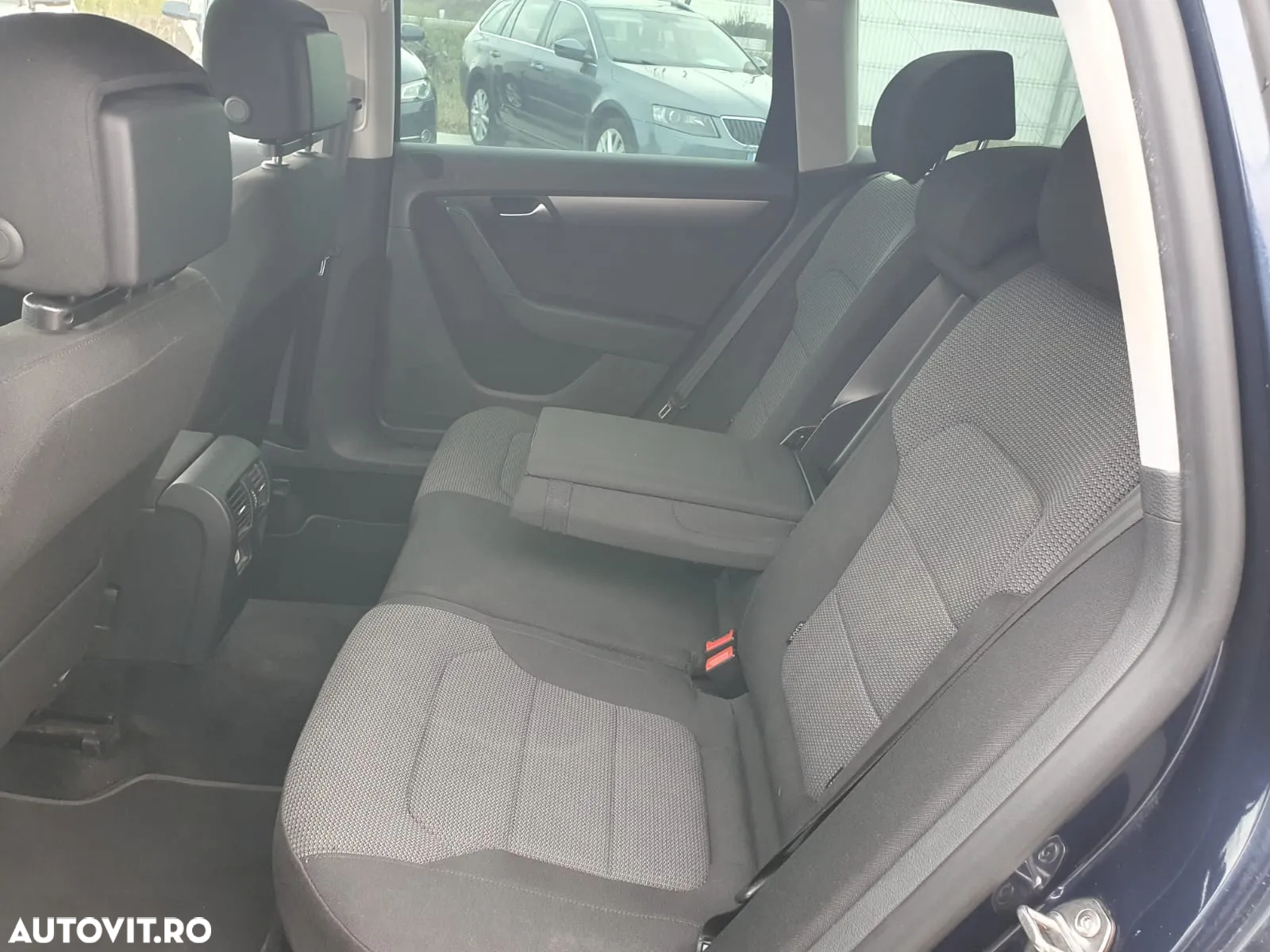 Volkswagen Passat Variant 1.6 TDI BlueMotion Technology Comfortline - 16