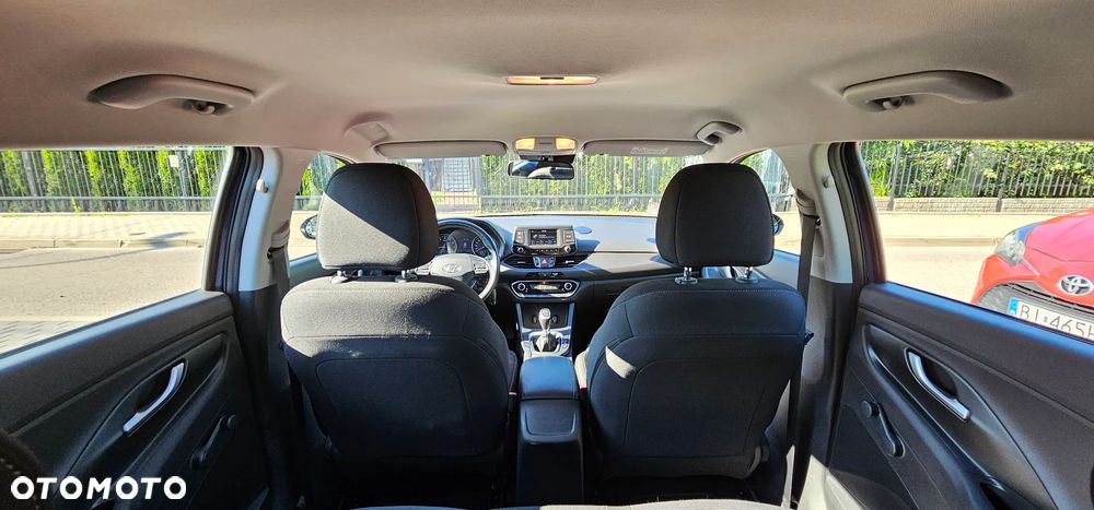 Hyundai i30 1.4 Passion - 28
