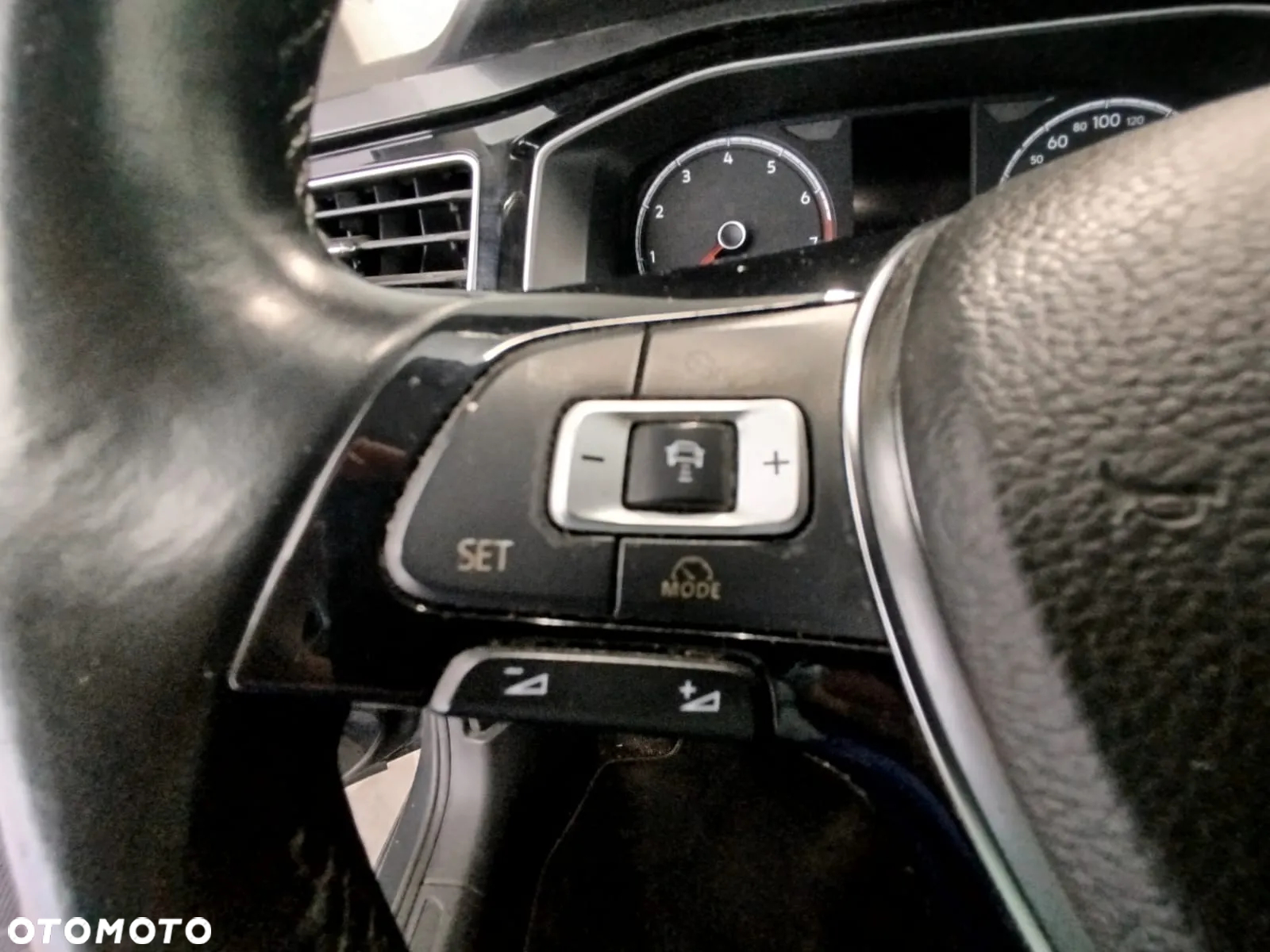 Volkswagen Polo 1.0 TSI Comfortline - 24