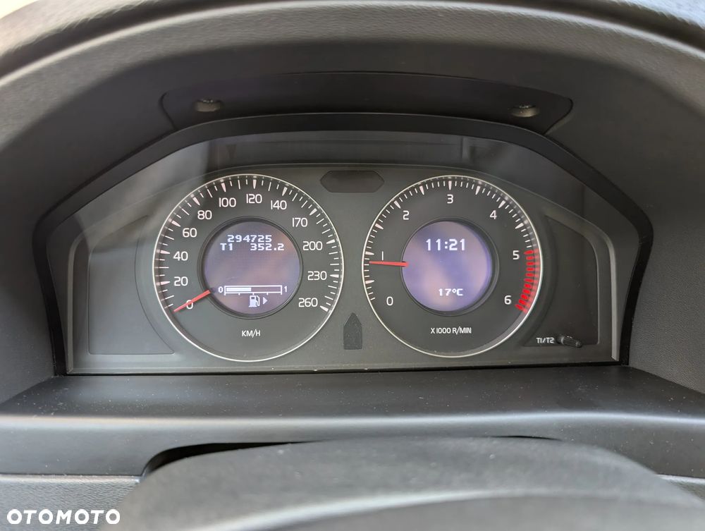 Volvo V70 2.0D Momentum - 24