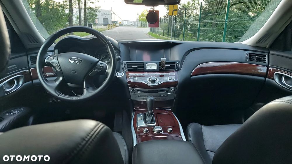 Infiniti Q70 2.2d Executive - 14