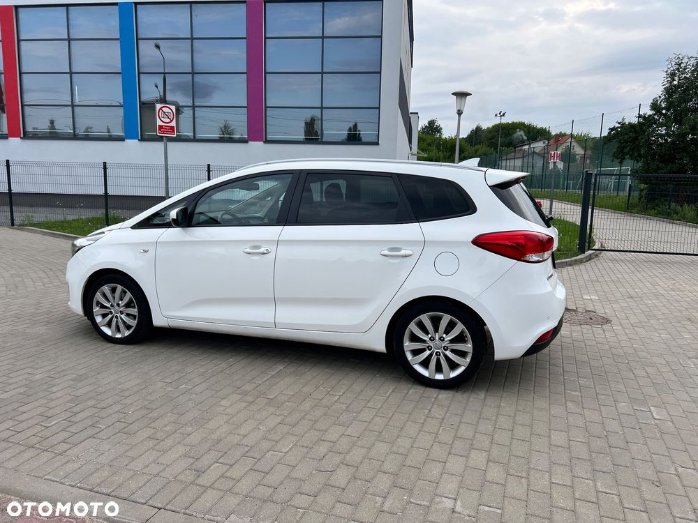 Kia Carens 1.7 CRDi Spirit - 6