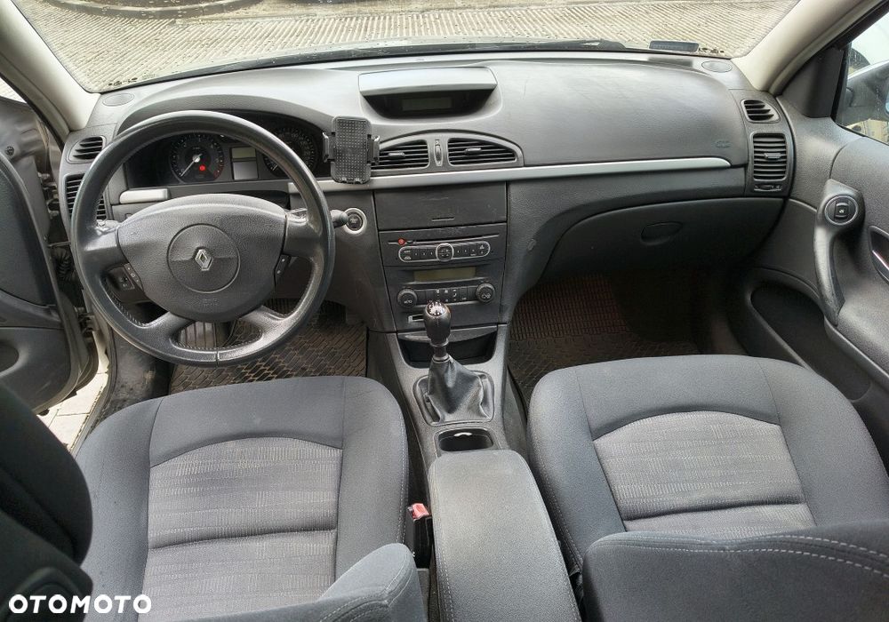 Renault Laguna - 11