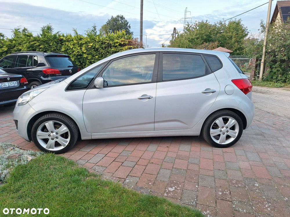 Kia Venga 1.6 Business Line - 11