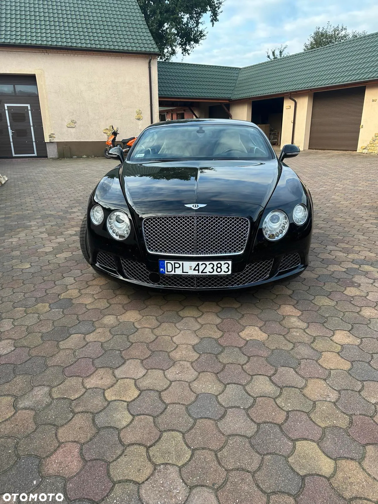 Bentley Continental GT W12 - 10