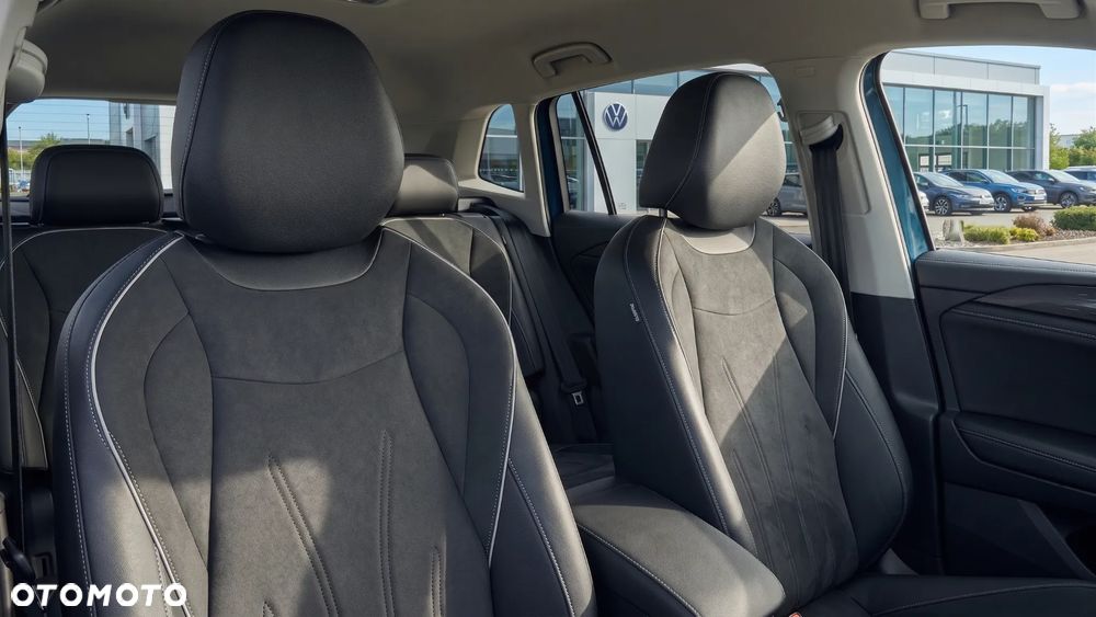 Volkswagen Tiguan 1.5 eTSI Elegance DSG - 9