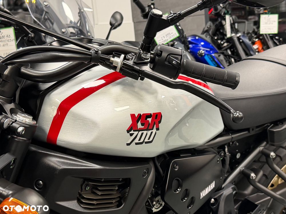 Yamaha XSR - 37