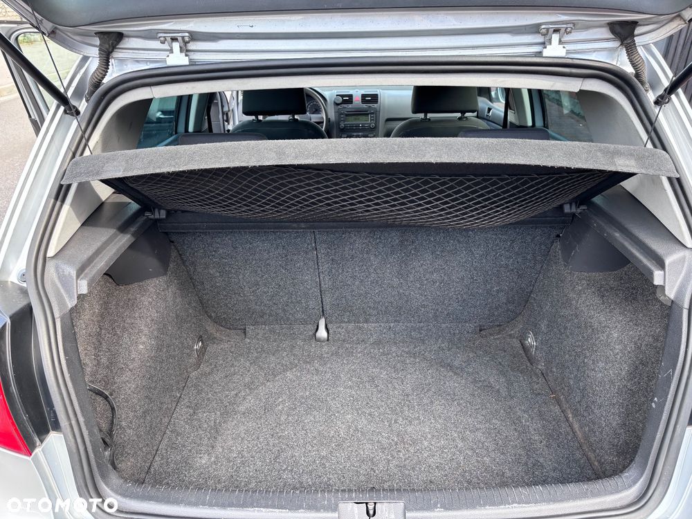 Volkswagen Golf 1.4 FSI Comfortline - 15