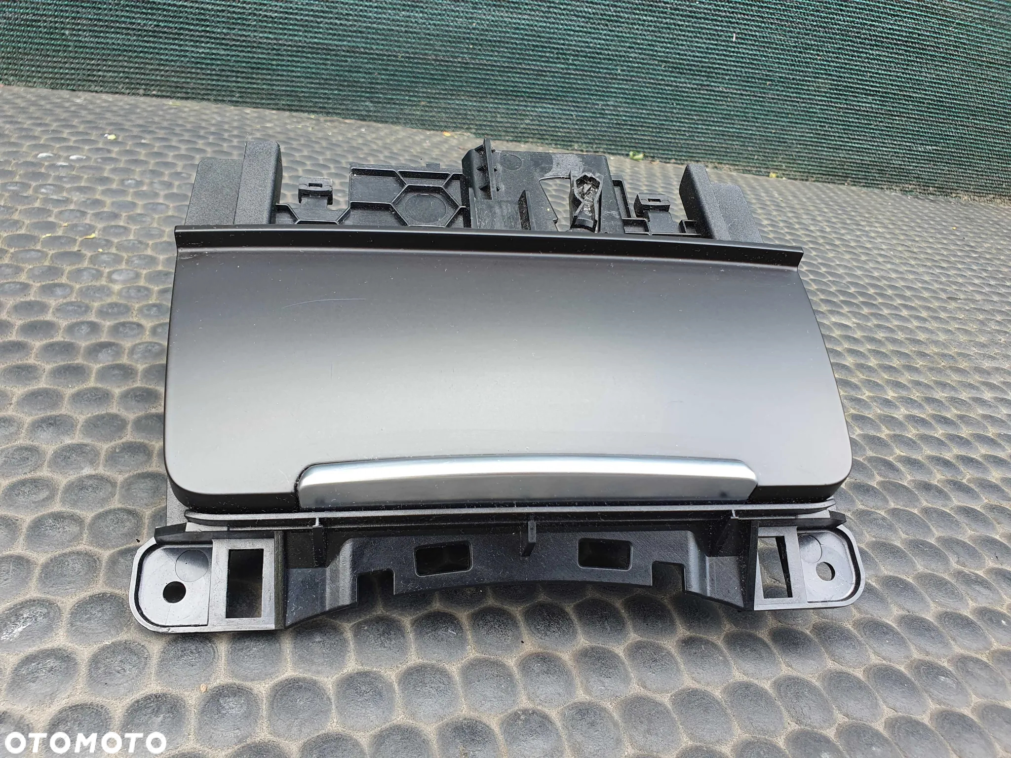 Popielniczka 8K0857951 Klapka Zapalniczka Wklad Czarna Audi A4 B8 A5 Q5 - 3