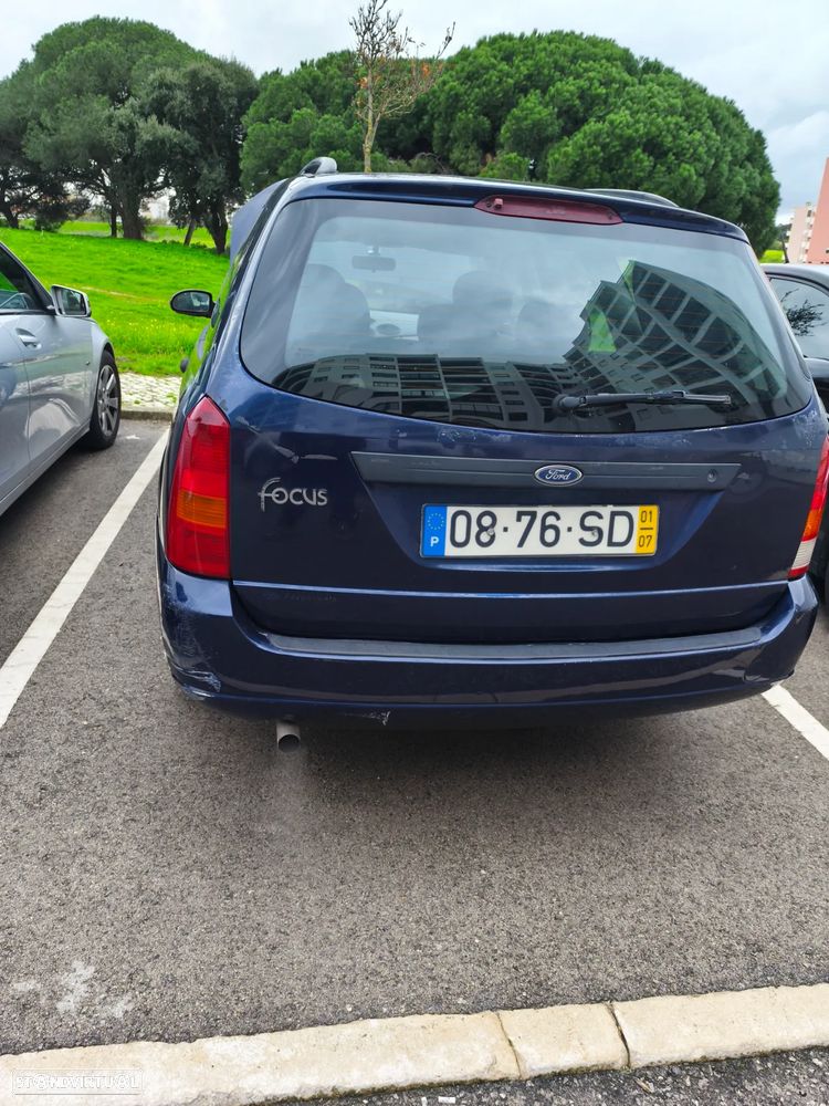 Ford Focus SW 1.4 Ambiente - 6