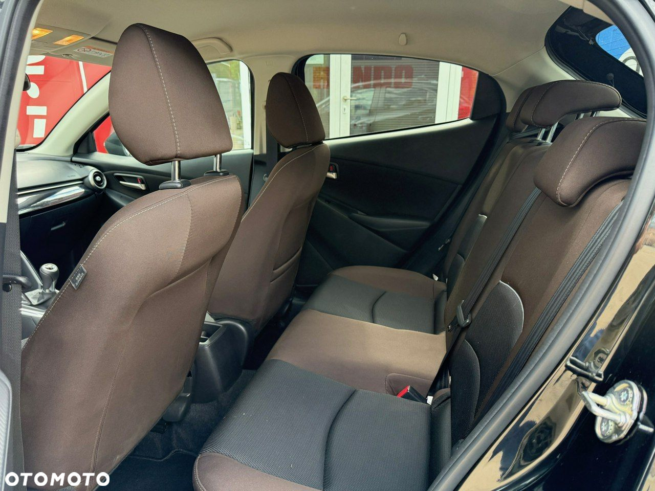 Mazda 2 - 9