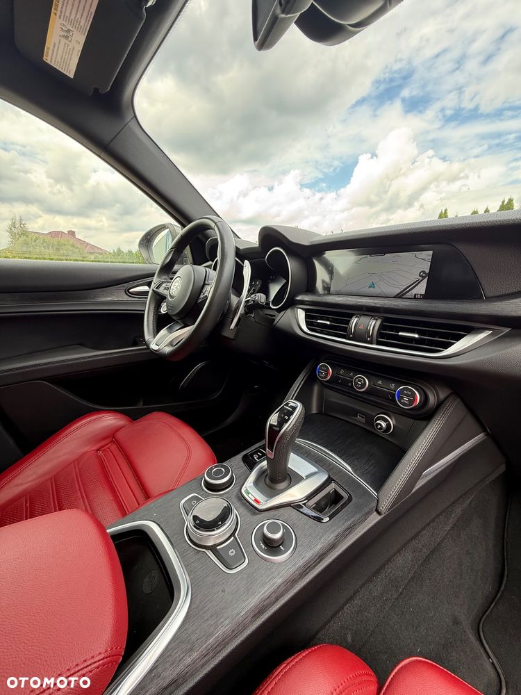 Alfa Romeo Stelvio 2.0 Turbo 16V AT8-Q4 Competizione - 26