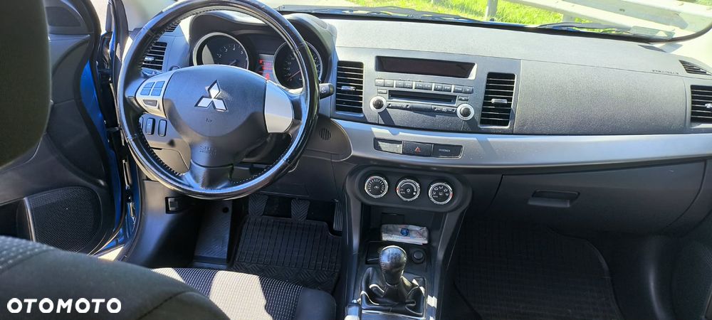 Mitsubishi Lancer 1.6 Inform - 7