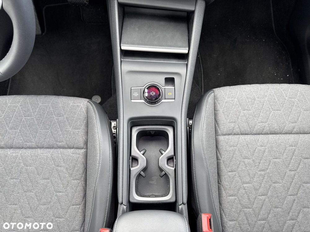 Volkswagen Tiguan - 28