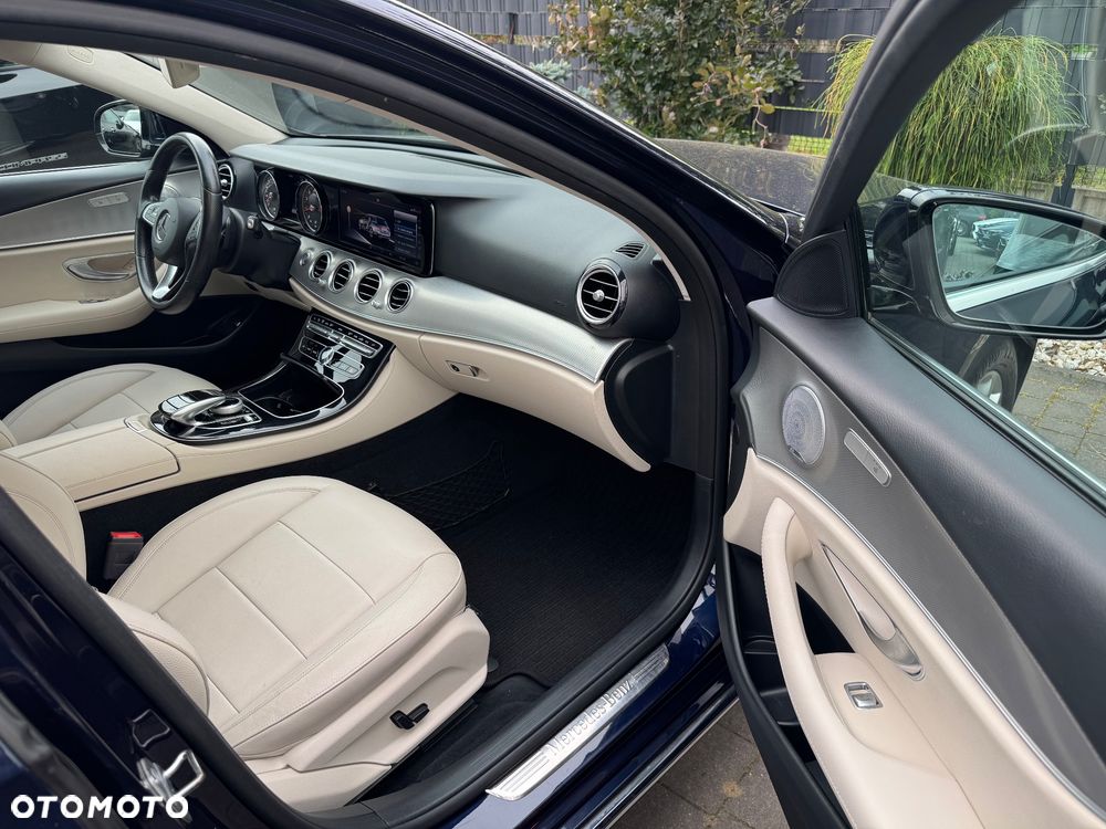 Mercedes-Benz Klasa E 250 Avantgarde - 36