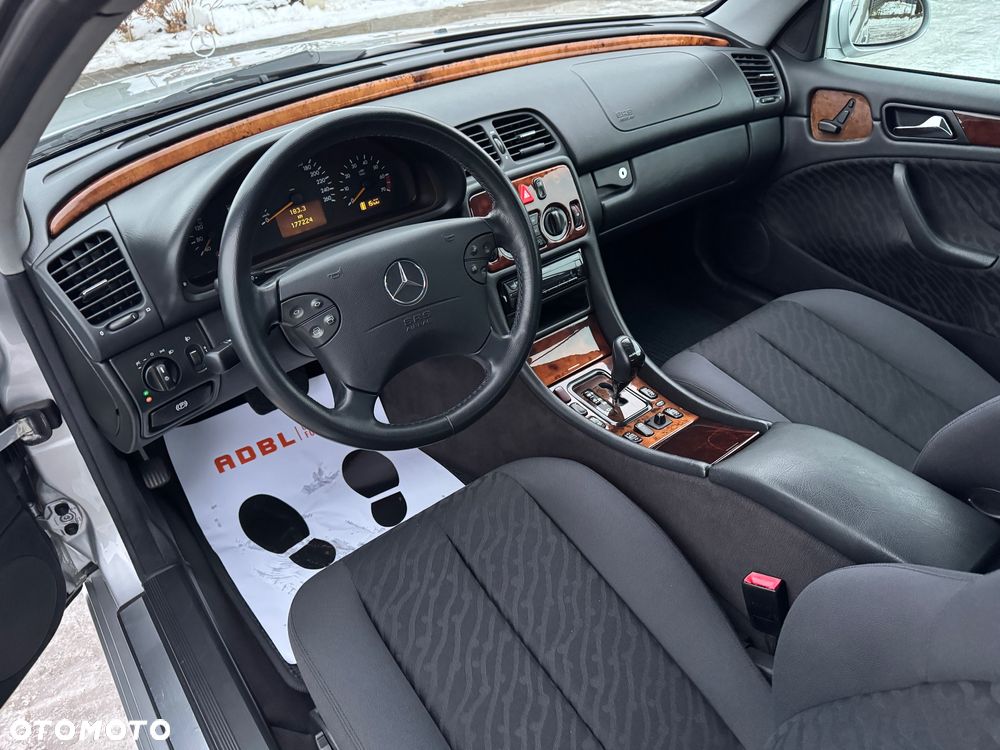 Mercedes-Benz CLK - 7